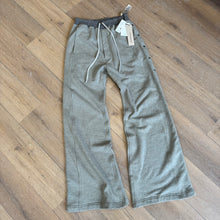 Load image into Gallery viewer, Rick Owens DRKSHDW Pusher Pants Size M
