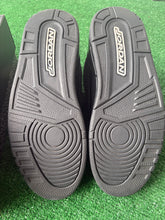 Load image into Gallery viewer, Jordan Black Cat 3s Size 9.5
