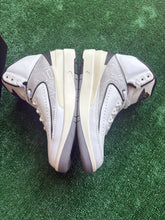 Load image into Gallery viewer, Jordan Pythons 2s Size 7Y
