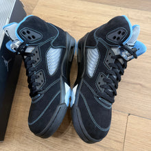 Load image into Gallery viewer, Jordan University Blue 5s Size 7.5
