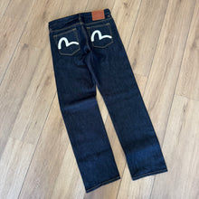 Load image into Gallery viewer, Evisu Denim Size 31 x 34
