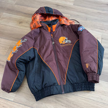 Load image into Gallery viewer, Vintage Cleveland Browns Pro Player Jacket Size XL
