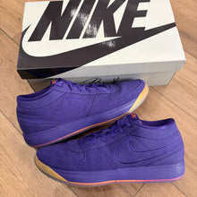 Load image into Gallery viewer, Nike Sunset Book 1s Size 15
