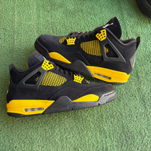 Load image into Gallery viewer, Jordan Thunder 4s Size 12
