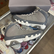 Load image into Gallery viewer, Jordan Cool Grey 9s Size 9.5
