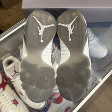 Load image into Gallery viewer, Jordan Cool Grey 9s Size 9.5
