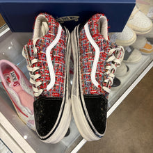 Load image into Gallery viewer, Vans Charms Red Black Old Skools Size 13
