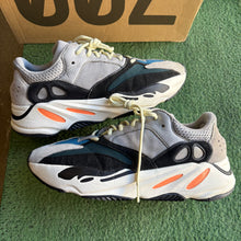 Load image into Gallery viewer, Adidas Yeezy Wave Runner 700s Size 11

