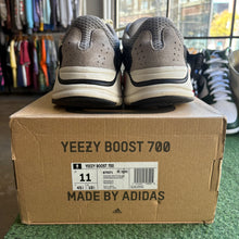 Load image into Gallery viewer, Adidas Yeezy Wave Runner 700s Size 11
