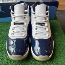 Load image into Gallery viewer, Jordan UNC Win Like 82 11s Size 13
