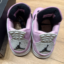 Load image into Gallery viewer, Jordan Orchid 4s Size 9W/7.5M
