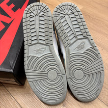 Load image into Gallery viewer, Jordan Turbo Green 1s Size 10.5
