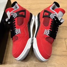 Load image into Gallery viewer, Jordan Toro 4s Size 8
