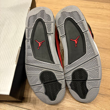 Load image into Gallery viewer, Jordan Toro 4s Size 8
