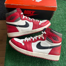 Load image into Gallery viewer, Jordan Lost and Found 1s Size 12
