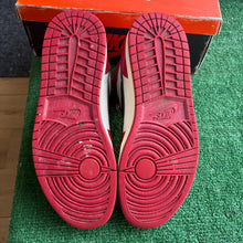 Load image into Gallery viewer, Jordan Lost and Found 1s Size 12
