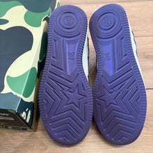 Load image into Gallery viewer, Bathing Ape Bapestas Size 9
