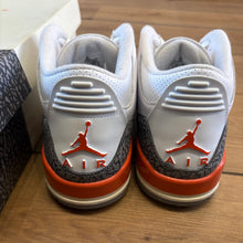 Load image into Gallery viewer, Jordan Georgia Peach 3s Size 11W/9.5M
