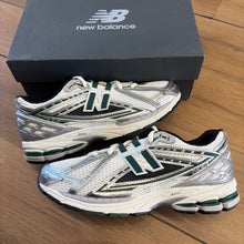 Load image into Gallery viewer, New Balance Nightwatch Green 1906Rs Size 10.5
