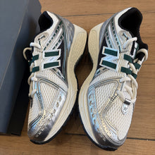 Load image into Gallery viewer, New Balance Nightwatch Green 1906Rs Size 10.5
