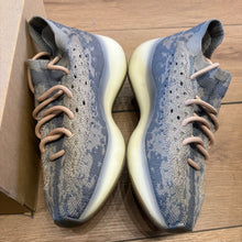 Load image into Gallery viewer, Yeezy Mist 380s Size 6.5
