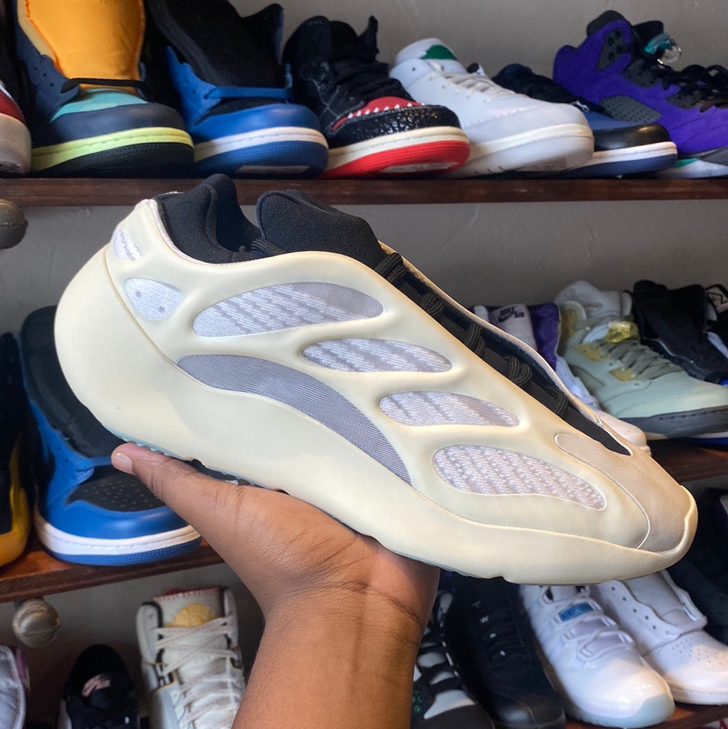 Yeezy Azael 700 V3s